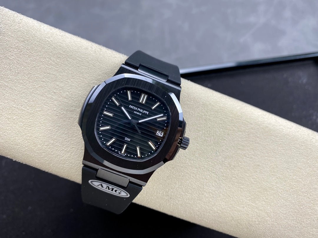 Patek Philippe Nautilus Black Dial 5711 40MM Watch - Image 7