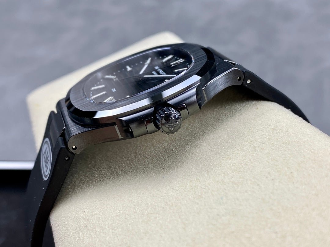 Patek Philippe Nautilus Black Dial 5711 40MM Watch - Image 6